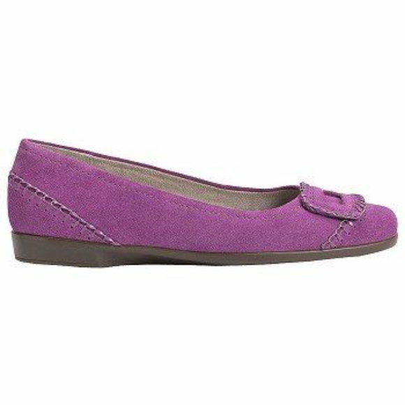 Purple suede Aerosole flats - Picture 1 of 8